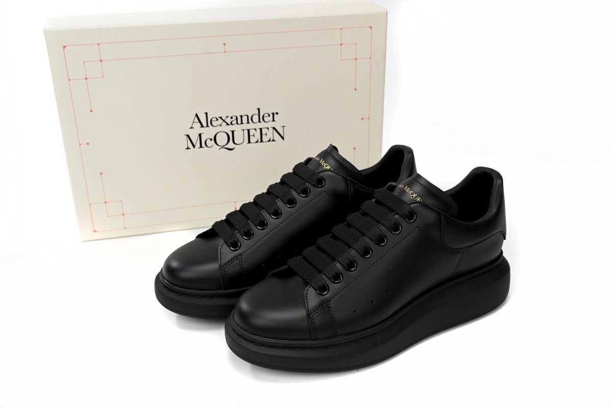 Rsnow Alexander Mcqueen Oversized Black Reps Sneakers  553761WHGP01000