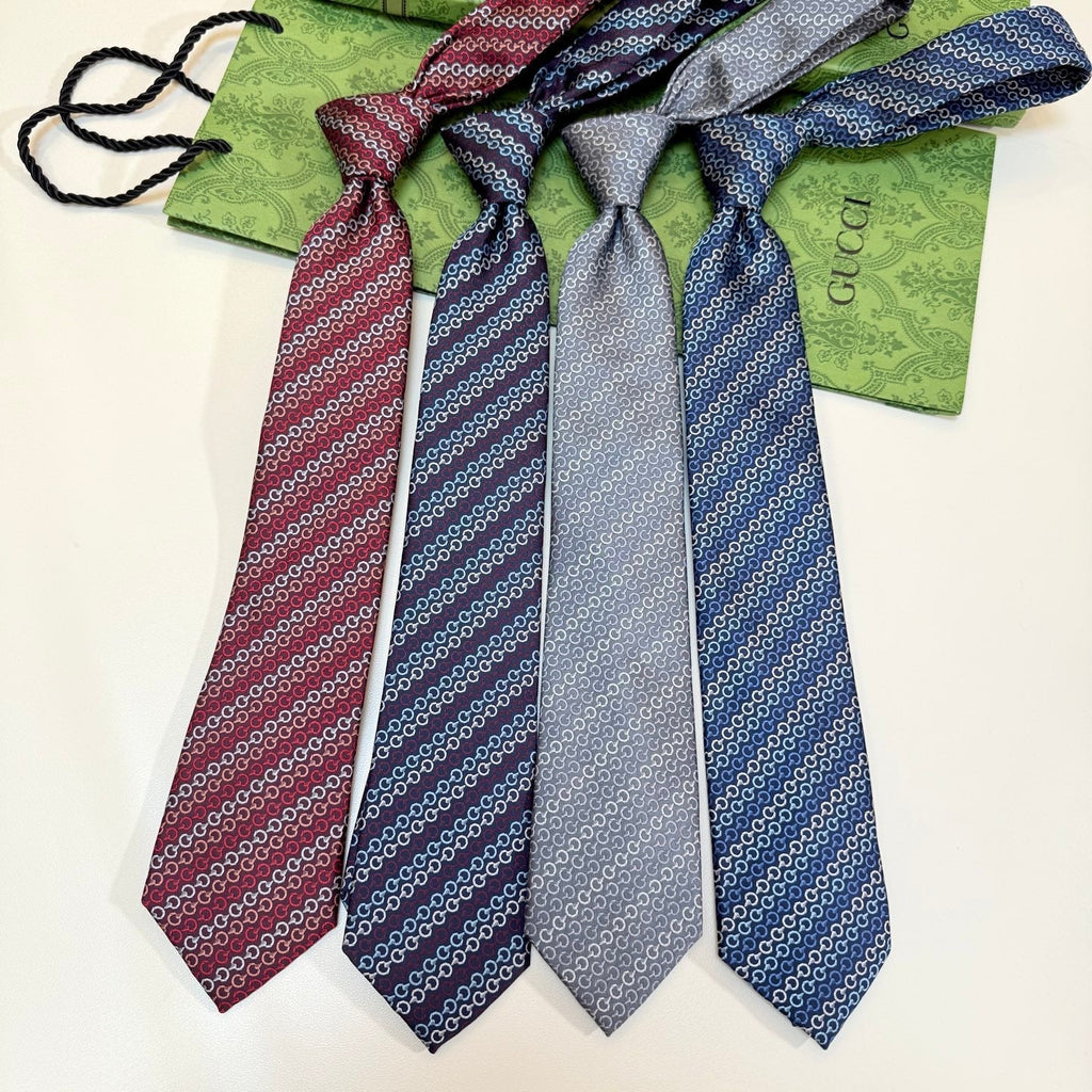 Gucci Style Men's Chain Stripe Jacquard Silk Tie