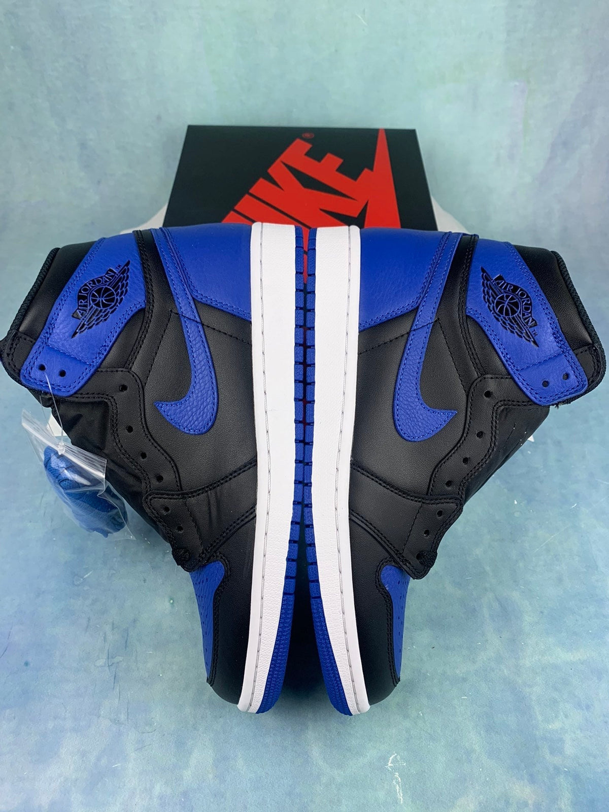 Air Jordan 1 High Royal 555088-007 Unisex Sneakers