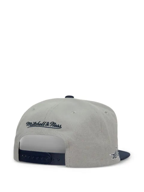 Mitchell & Ness star-embroidered baseball cap