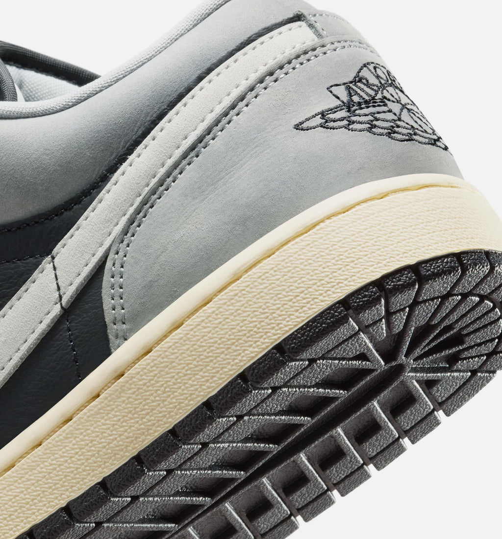 Air Jordan 1 Low SE Men's Lifestyle Shoe - Light Smoke Grey / White / Off Noir