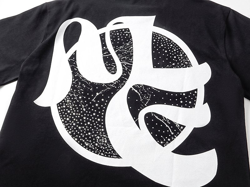 MIXED EMOTION Cherub Graphic T-Shirt