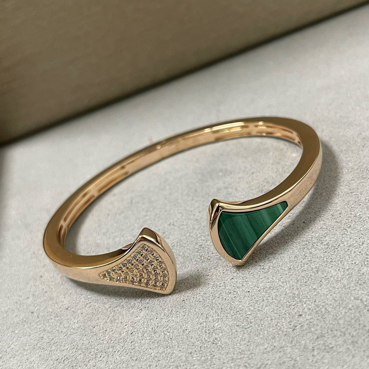 BVLGARI Malachite Fan-Shaped Bracelet
