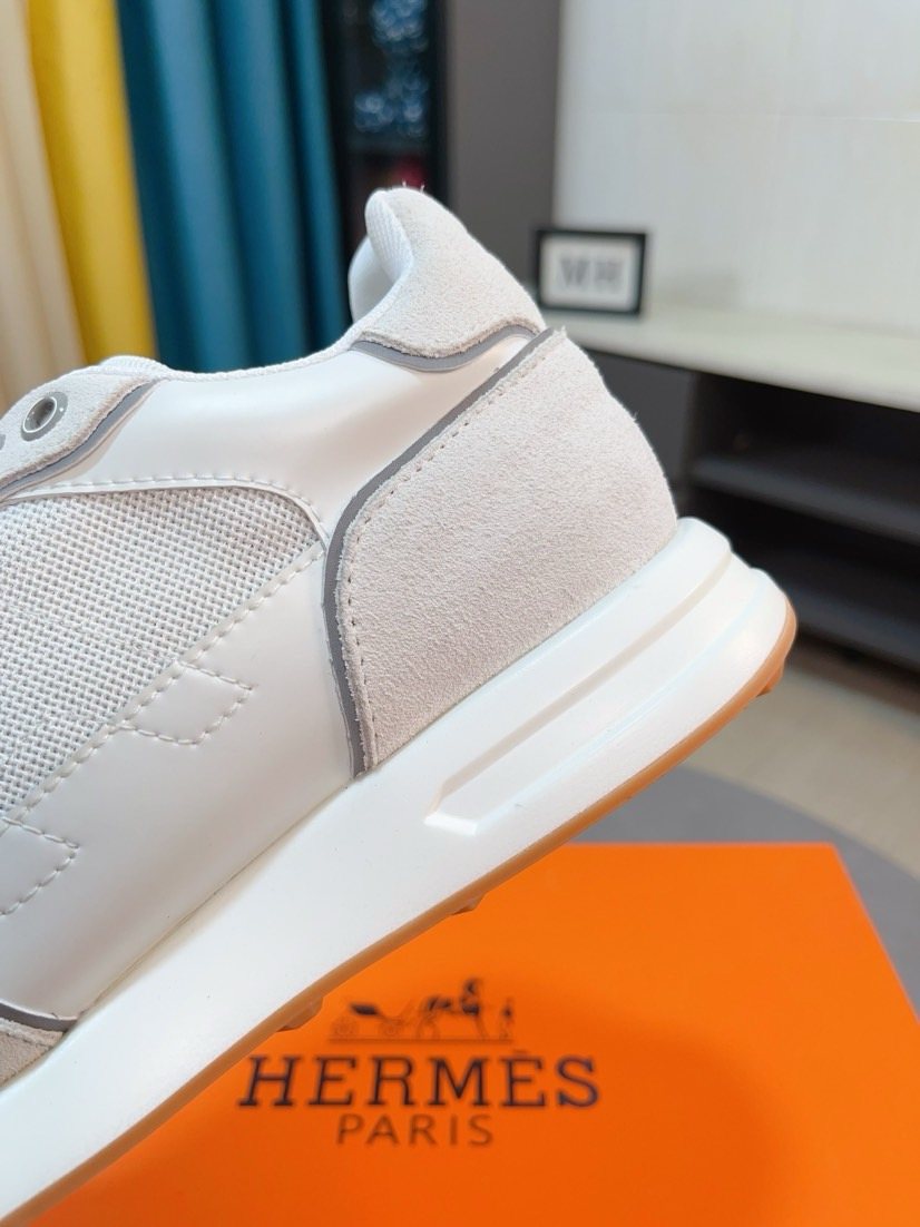 Hermès White and Light Gray Low-Top Sneakers