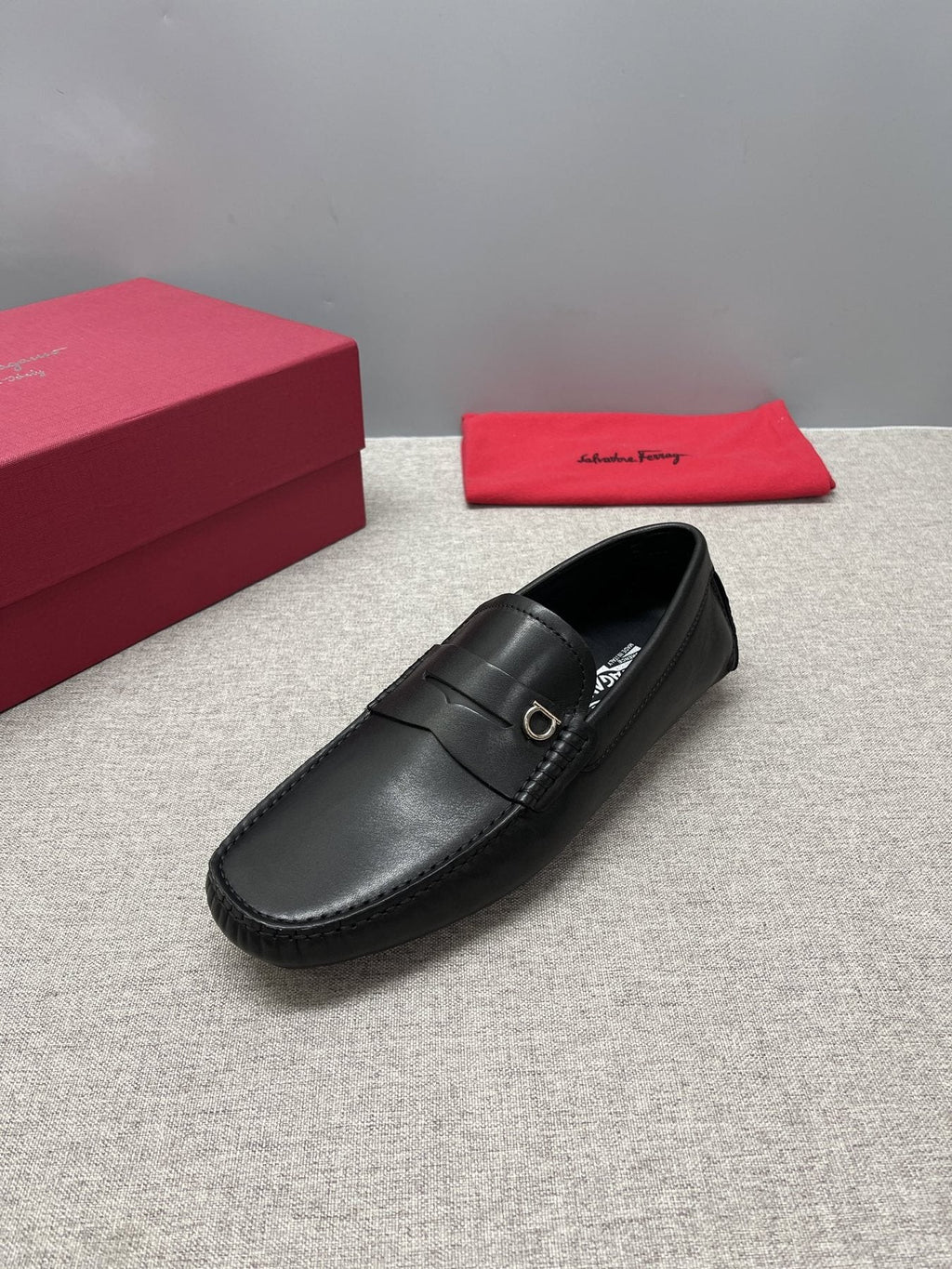Ferragamo Men's Black Buckle Loafers - Metal Buckle Vamp Detail