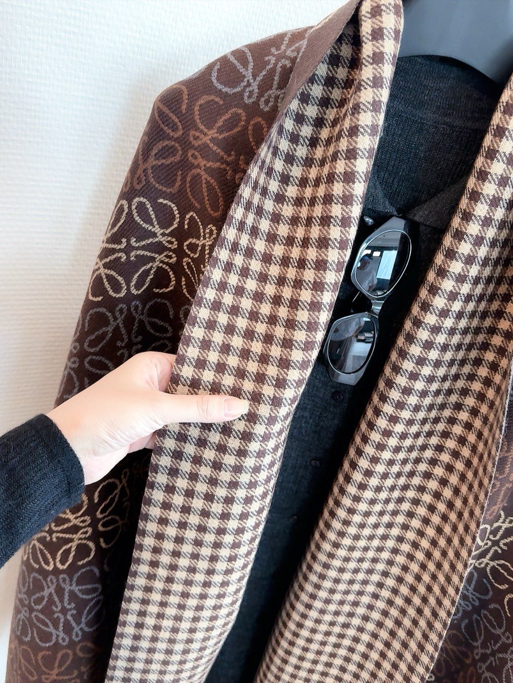 Reversible Fringed Patterned Scarf