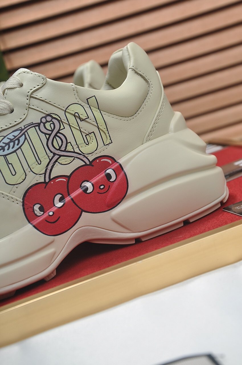 Gucci Off-White Graphic Sneakers - Layered Upper And Thick Treaded Sole