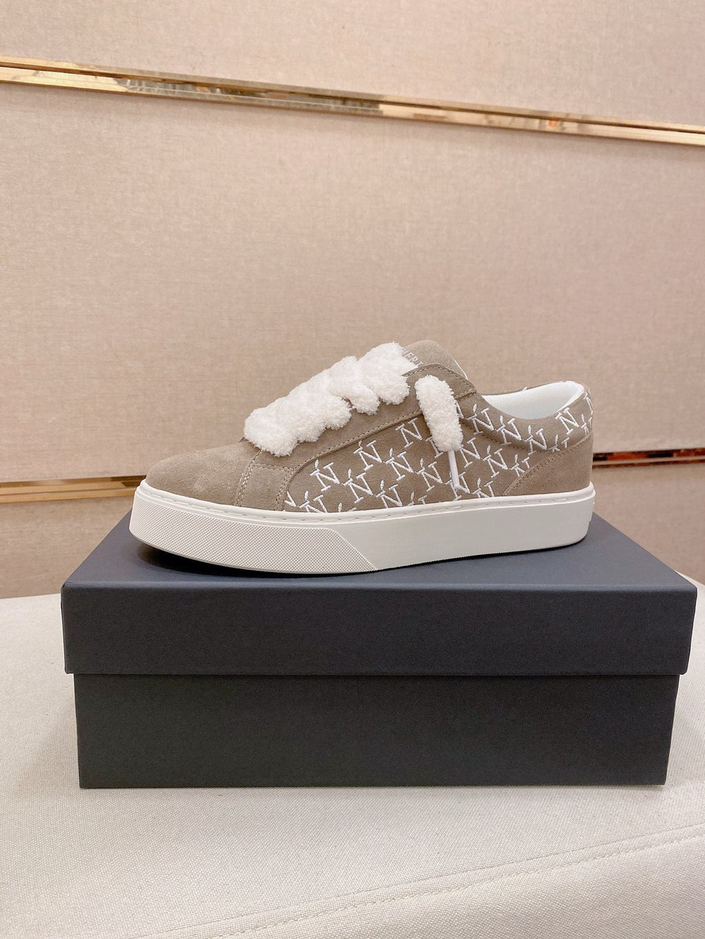 Numeris Suede Low-Top Sneakers