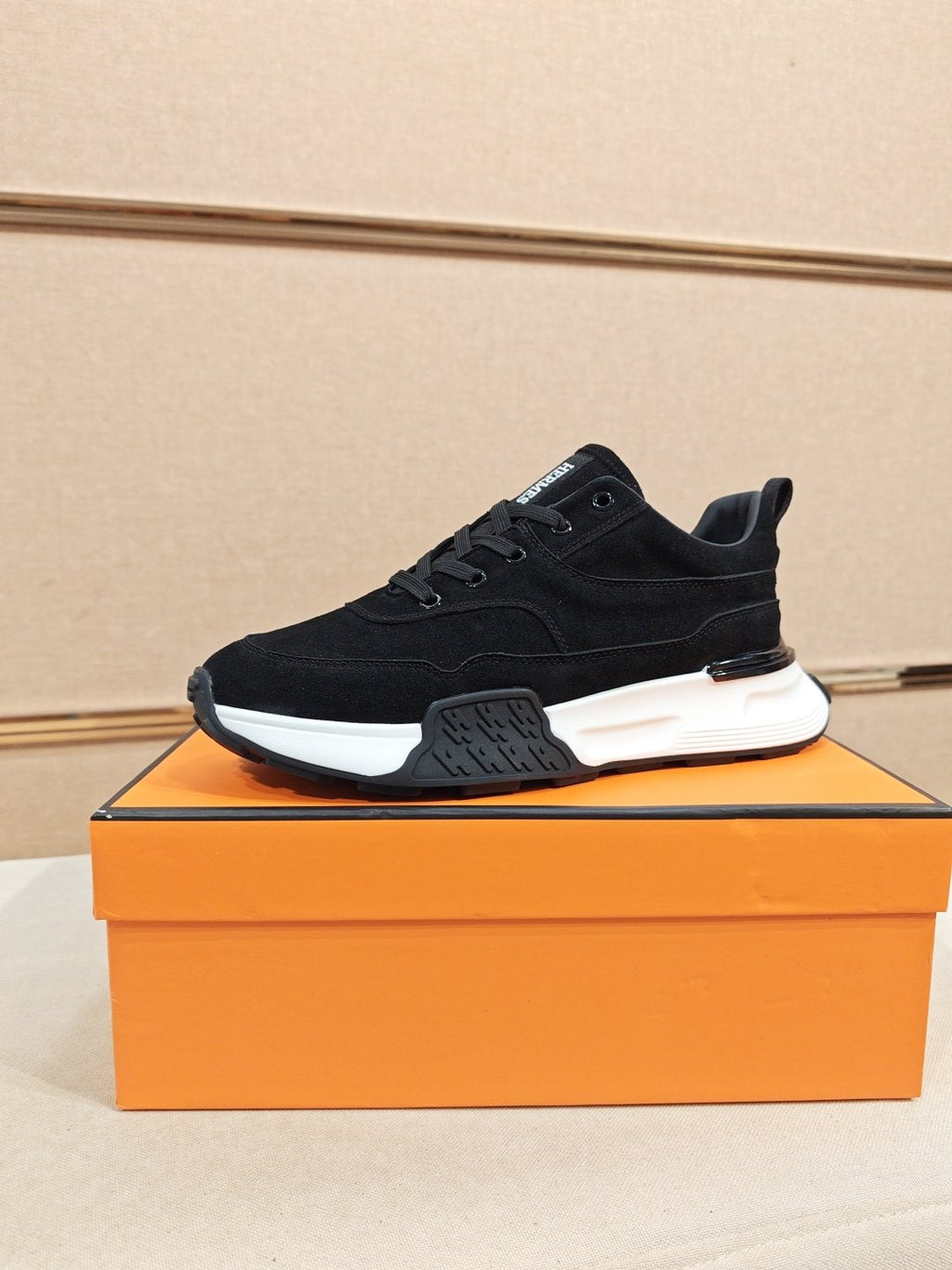 Hermès Lace-Up Sculpted-Sole Sneakers