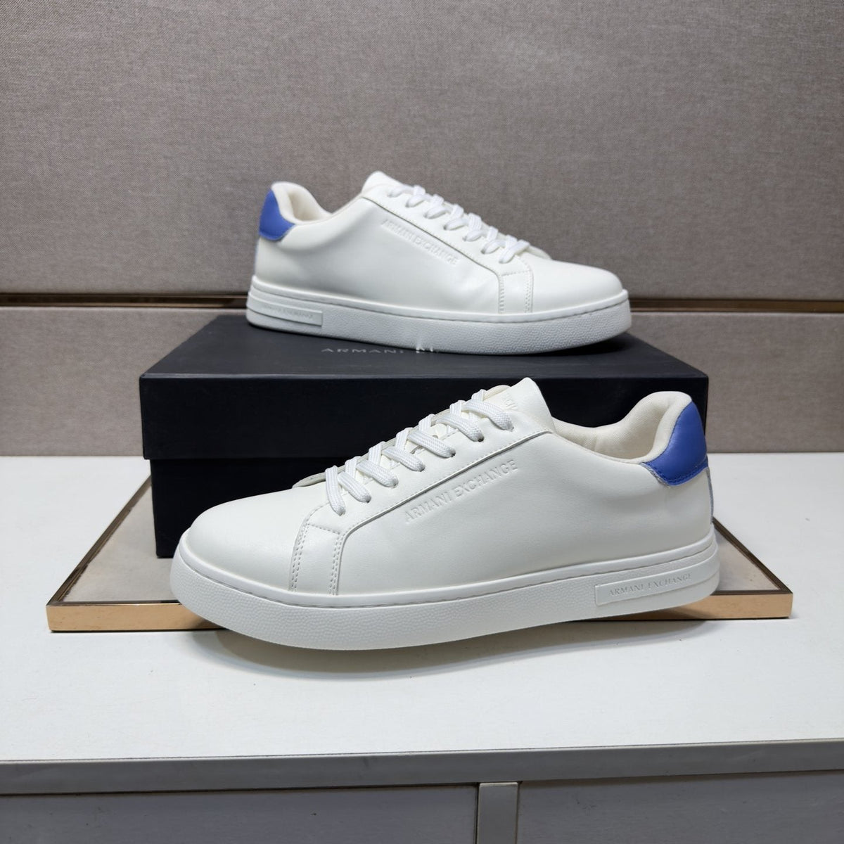 Armani Men's Low-Top Sneakers