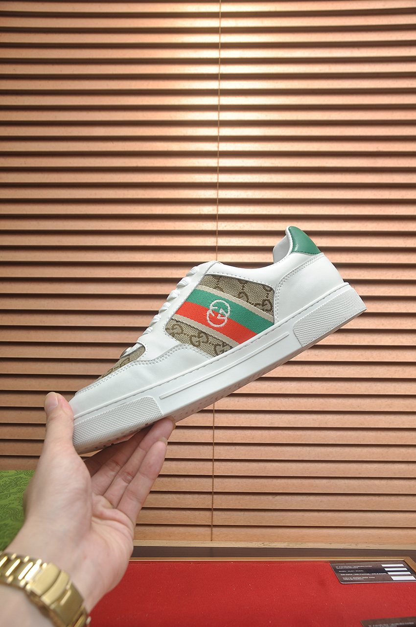 Gucci Red-Green Stripe Low-Top Sneakers